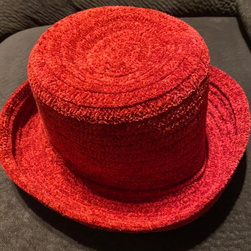 Red Hat by Betmar